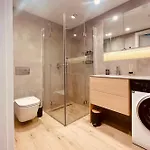 아파트 Nowy! Pinea113 Z Aneksem Kuchennym, Przy Plazy, Basen, Sauna, Garaz W Cenie, 100m Od Glownej Promenady 포비에로보