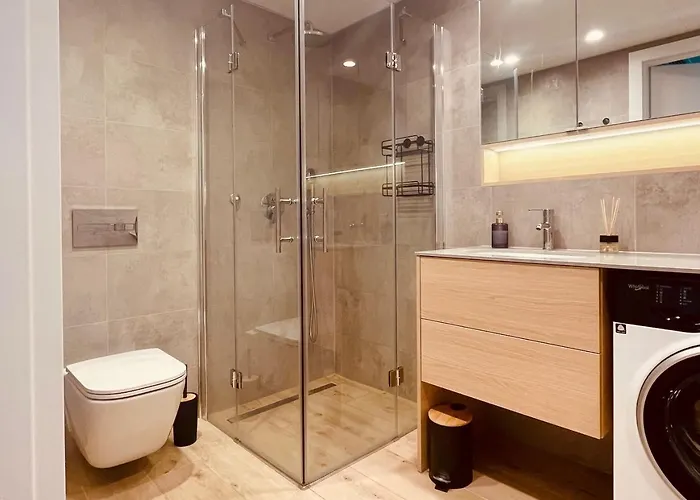 Апартаменты Nowy! Pinea113 Z Aneksem Kuchennym, Przy Plazy, Basen, Sauna, Garaz W Cenie, 100m Od Glownej Promenady Поберово